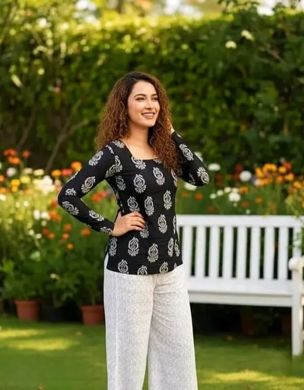 Black_Cotton_Premium_And_Elegant_Kurti_For_Women