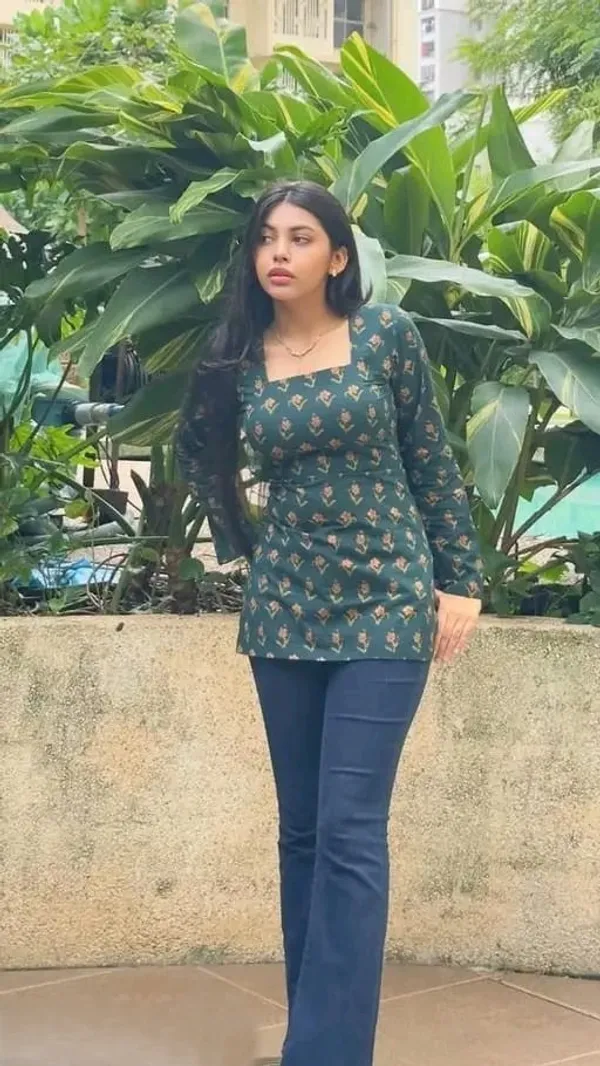 Green_Cotton_Premium_And_Elegant_Kurti_For_Women