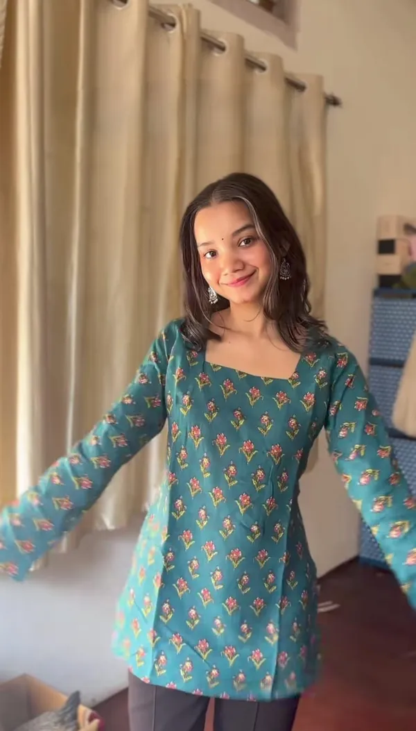 Grey_Cotton_Premium_And_Elegant_Kurti_For_Women