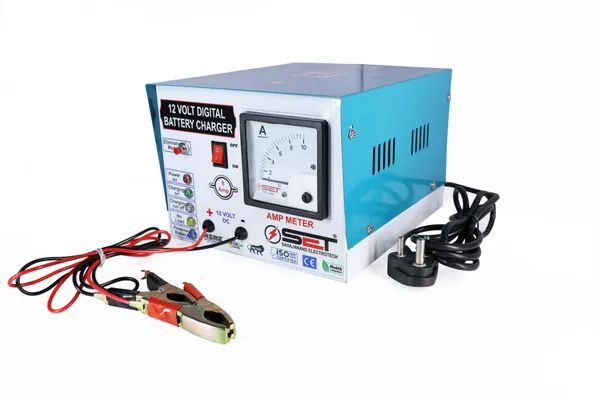 Set_12V_8A_Digital_Battery_Charger_(Auto_Cut)_for_4Ah_to_120Ah_Batteries_|_Suitable_for_Bike,_Car,_Tractor_&_Solar_Zatka_Machine_Batteries