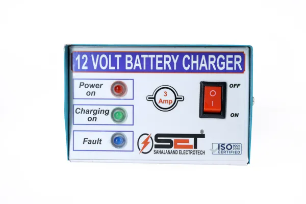 Set_12_Volt_3_Amp_Digital_Battery_Charger_(_Auto_Off_)_For_Charging_Spray_Pump_Battery_|_Transformer_Based_|_Heavy_Duty