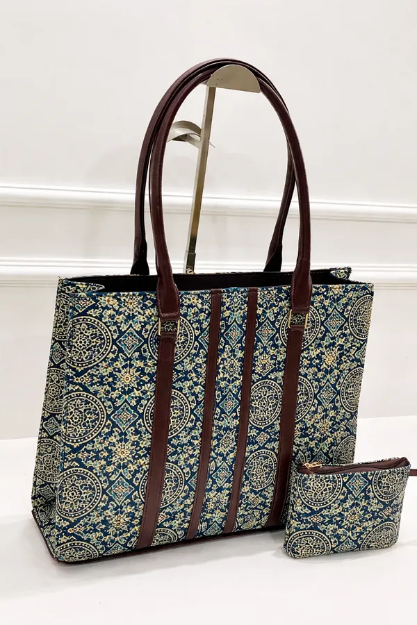 Teal_Blue_With_Beige_Geometric_Print_Tote_Bag_For_Women