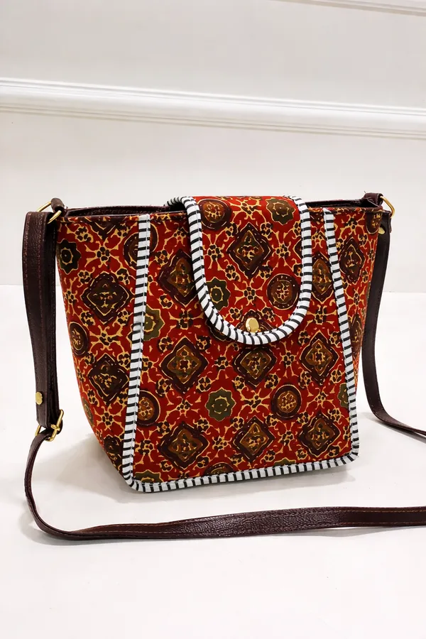 Rust_Red_With_Dark_Brown_And_Black-White_Contrast_Detailing_Tote_Bag_For_Women