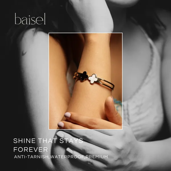 Golden_Stainless_Steel_Clover_Charm_Duo_Bracelet_For_Women