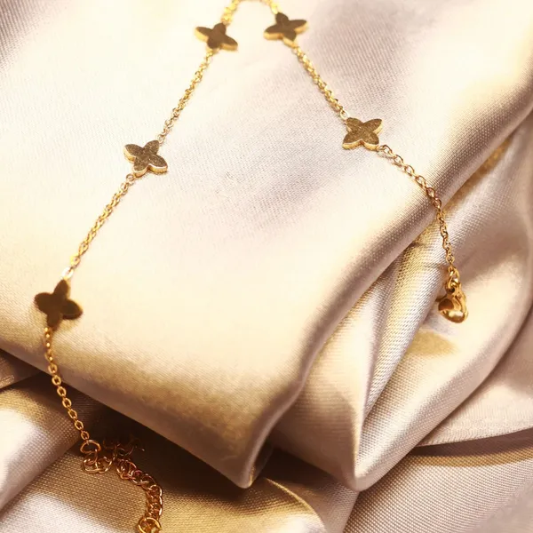 Golden_Stainless_Steel_Charm_Flight_Chain_Bracelet_For_Women