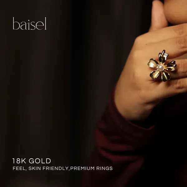 Golden_Stainless_Steel_Pearl_Bloom_Finger_Ring_For_Women
