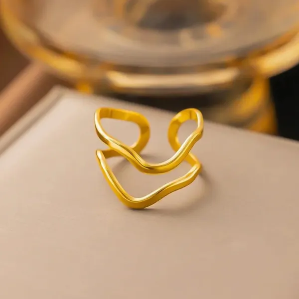 Golden_Stainless_Steel_Wavy_Ring_For_Women