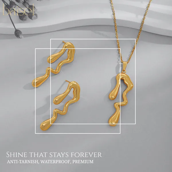 Golden_Stainless_Steel_Fluid_Line_Necklace_With_Earring_Set_For_Women
