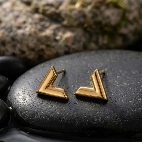 Golden_Stainless_Steel_Minimal_V_Stud_Earrings