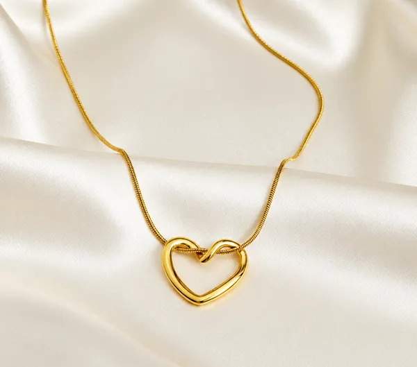 The_Timeless_Love_Luxe_Set_Heart_Necklace_+_Crescent_Ring_+_Screw-Detail_Bracelet