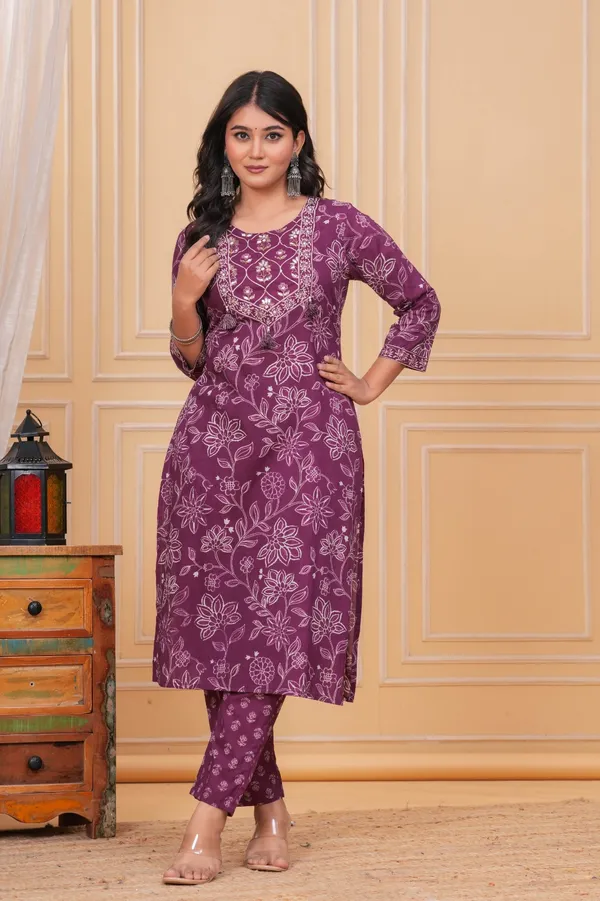 Purple_Cotton_Printed_Kurti_With_Pant_And_Dupatta_Set_For_Women