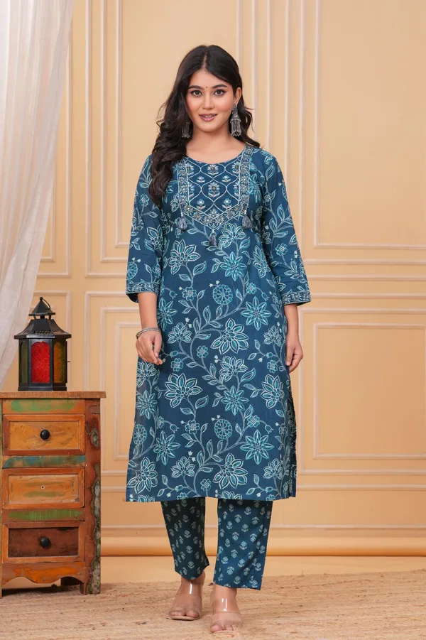 Peacock_Blue_Cotton_Printed_Kurti_With_Pant_And_Dupatta_Set_For_Women