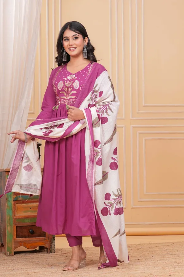 Pink_Cotton_Printed_Kurti_With_Pant_And_Dupatta_Set_For_Women