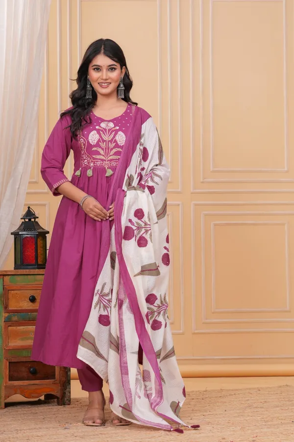 Pink_Cotton_Printed_Kurti_With_Pant_And_Dupatta_Set_For_Women