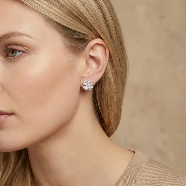 Silver_Clover_Charm_Stud_Earrings_For_Women
