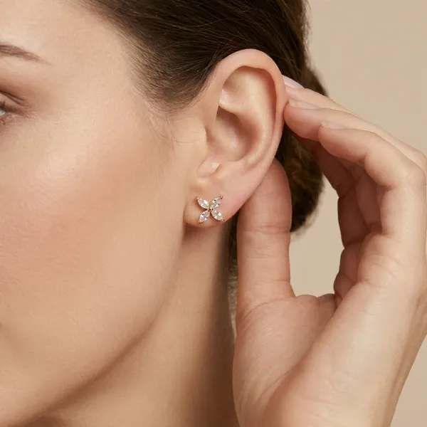 Gold_Plated_And_White_Trillium_Bloom_Stud_Earrings_For_Women
