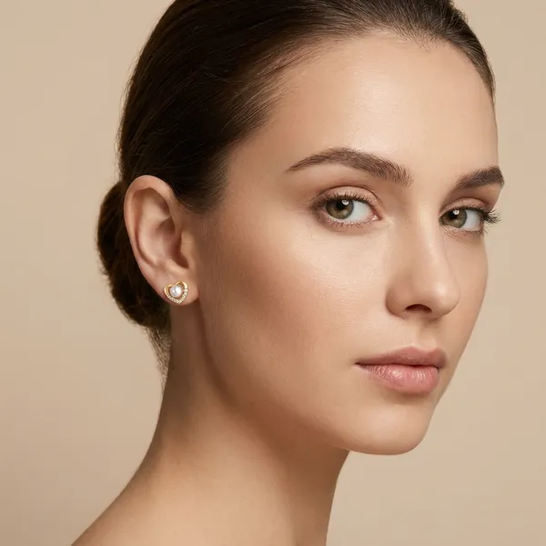 Silver_Heart_Of_Pearl_Stud_Earrings_For_Women