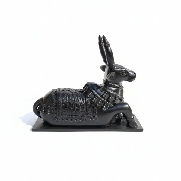 Black_Mango_Wood_Nandi_Carved_Wooden_Sculpture_For_Home_Decor