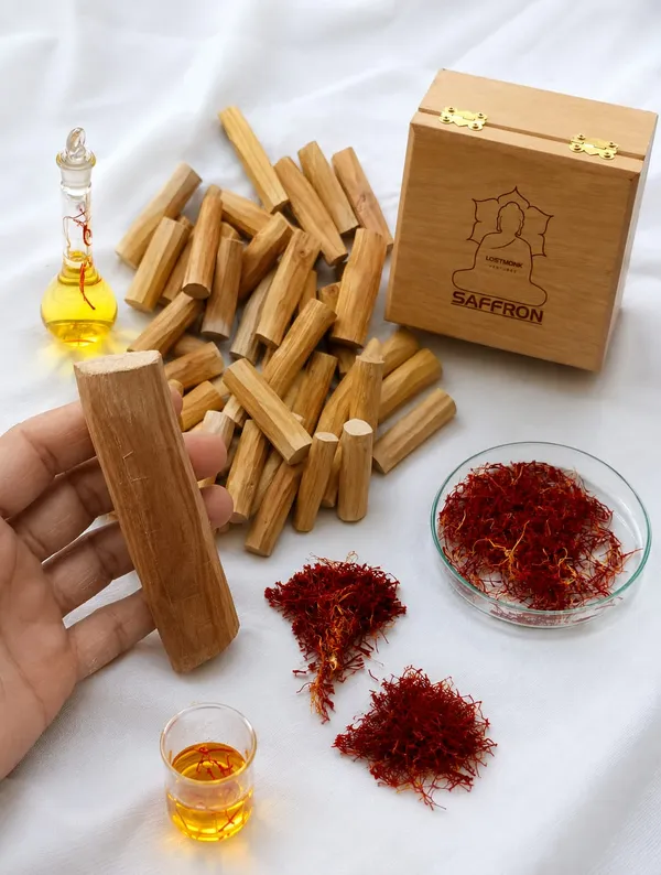 Pure_White_Sandalwood_Heartwood_Stick__50_Gm__And_Saffron_Pure_Organic_Kashmiri_1_Gm_Combo_