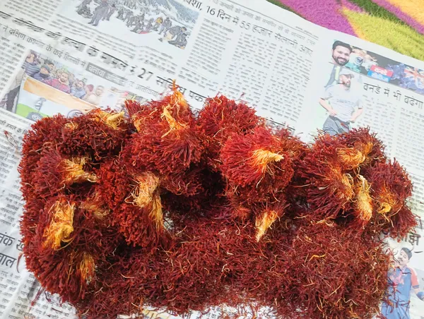 Saffron_Pure_Organic_Kashmiri