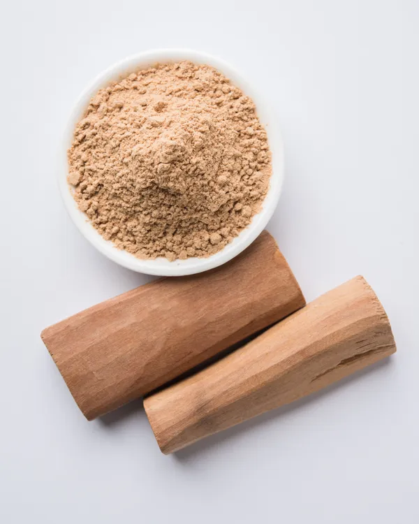 Natural_Sandalwood_Powder_(Mixture_Heartwood_And_Sapwood_)