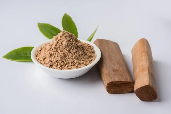 Natural_Sandalwood_Powder_(Mixture_Heartwood_And_Sapwood_)