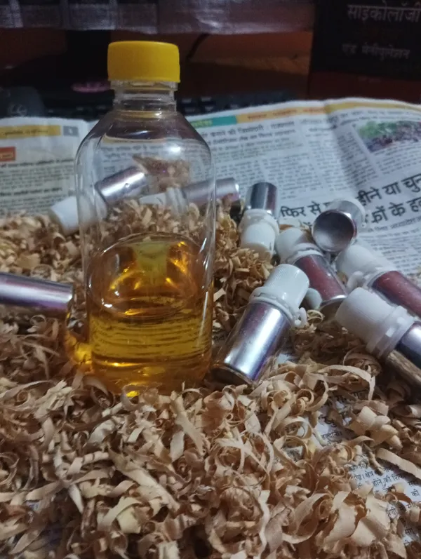 Pure_Sandalwood_Stick_50_Gm_And_5_Ml_Sandalwood_Oil_Combo