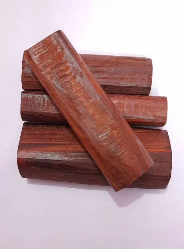 White_Sandalwood_Heartwood_Stick__And_Red_Sandalwood_Heartwood_Stick__Combo