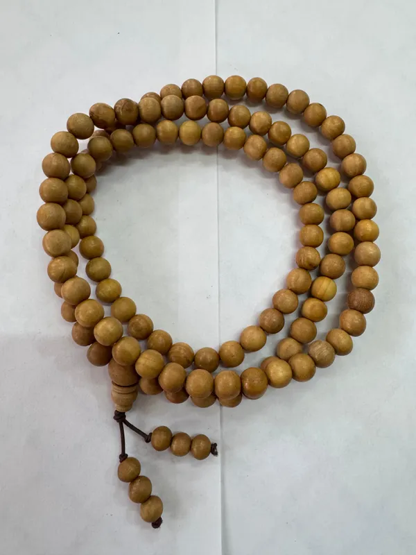 White_Sandalwood_Mala_108_Bead