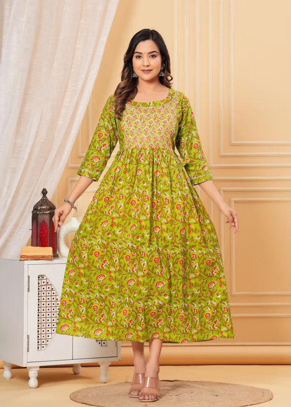 Women'S_Pure_Cotton_Printed_Maternity_Dress_Of_Green_And_Red_Color_|_Comfortable_And_Elegant_Everyday_Wear
