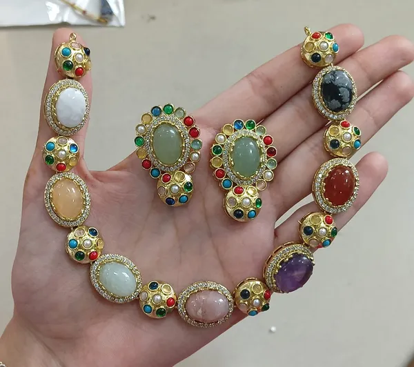 Multicolor_Stone_Gold_Toned_Necklace_And_Earrings_Set_For_Women