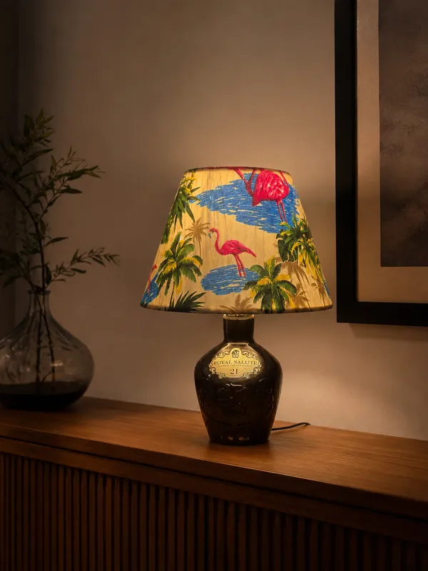 Upcycled_Royal_Salute_750ML_Bottle_Table_Lamp_