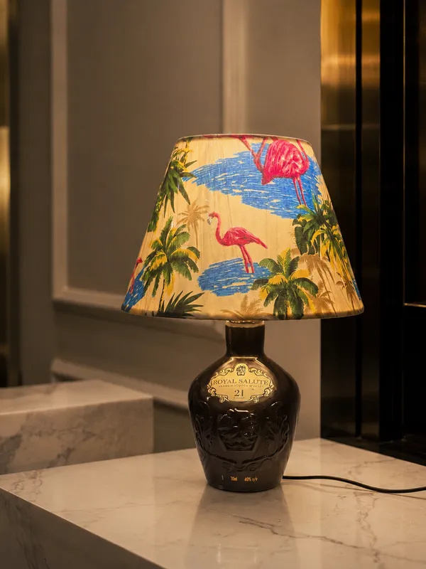 Upcycled_Royal_Salute_750ML_Bottle_Table_Lamp_