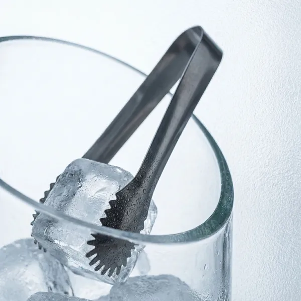 Transparent_Whisky_Bottle__Ice_Jar