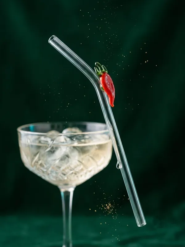 Artisan_Handcrafted_Glass_Straws_(Featuring_the_Strawberry_Design)_-_Set_of_6