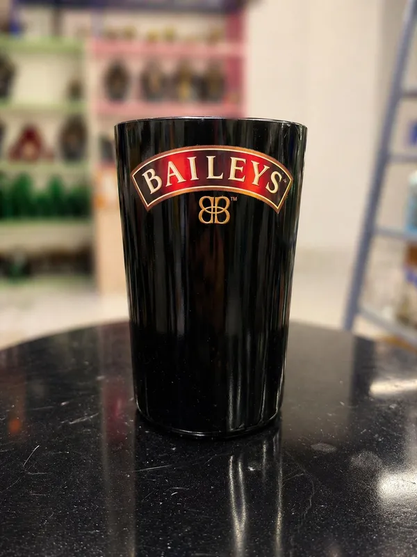 Baileys_Premium_upcycled_6-Piece_Glass_Set