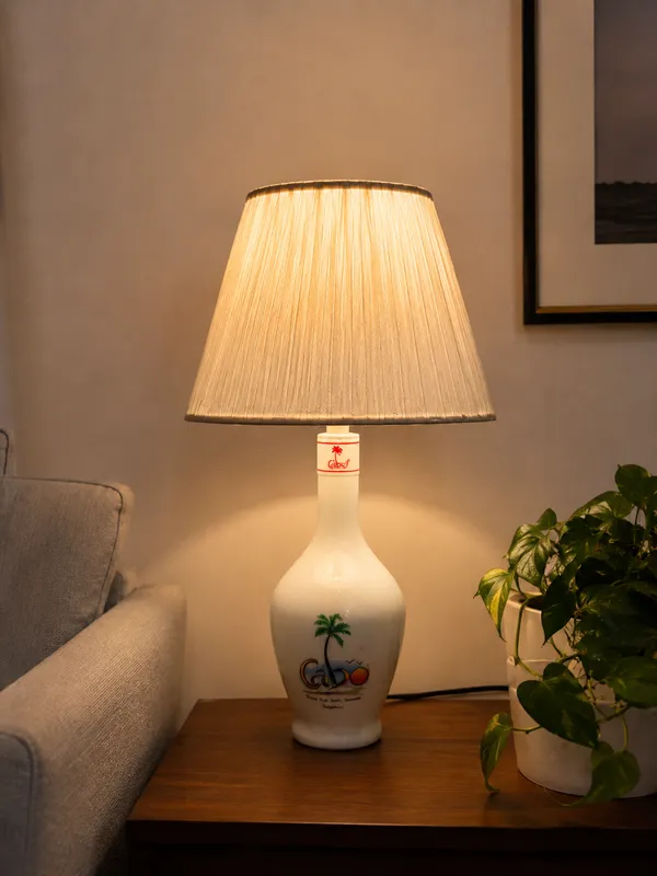 Upcycled_Cabo_Bottle_Lamp