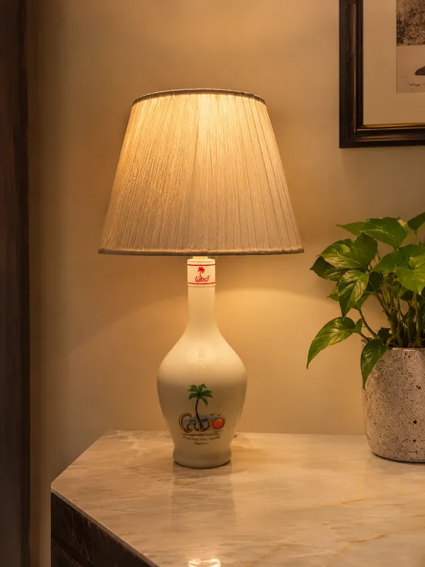 Upcycled_Cabo_Bottle_Lamp