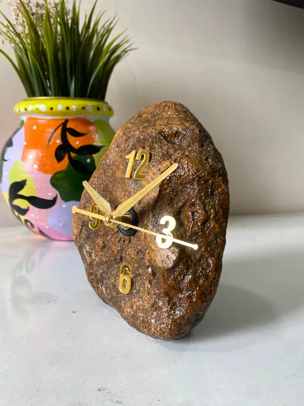 Upcycled_Natural_River_Stone_Clock