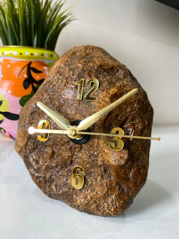 Upcycled_Natural_River_Stone_Clock