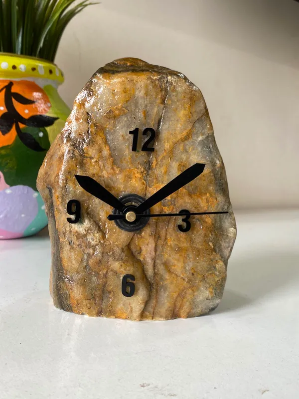 Upcycled_Natural_River_Stone_Clock