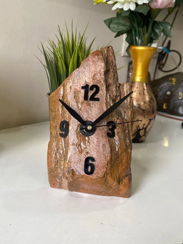 Upcycled_Natural_River_Stone_Clock