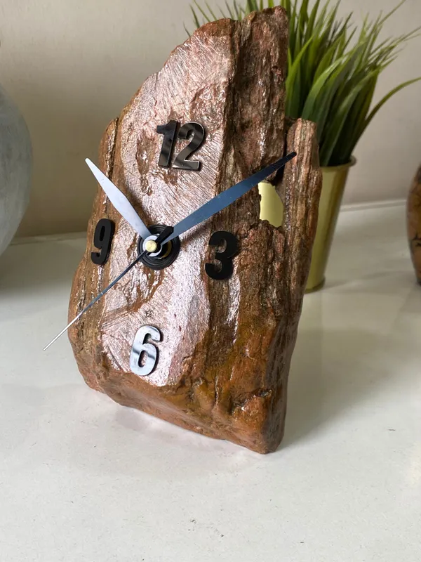 Upcycled_Natural_River_Stone_Clock