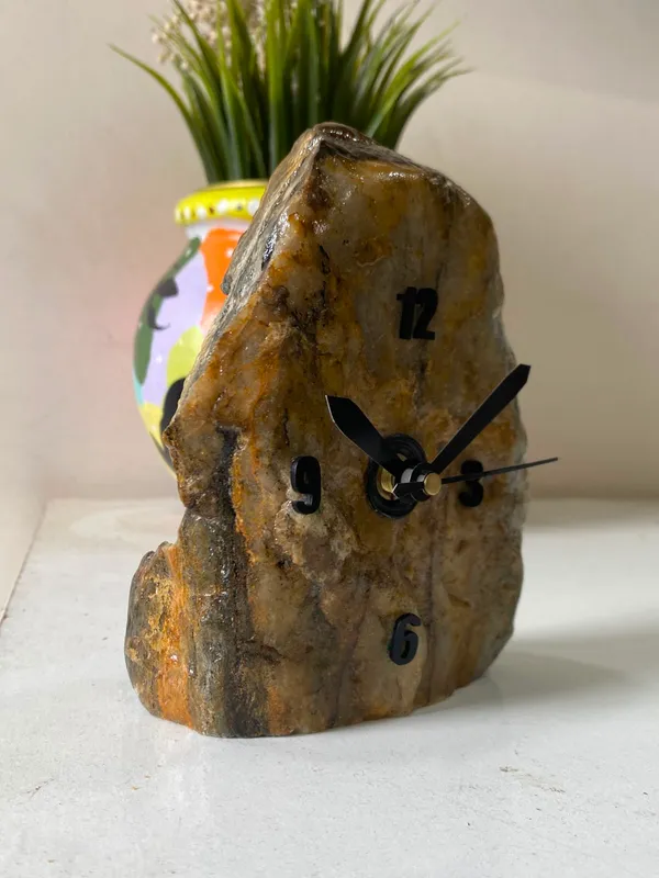 Upcycled_Natural_River_Stone_Clock