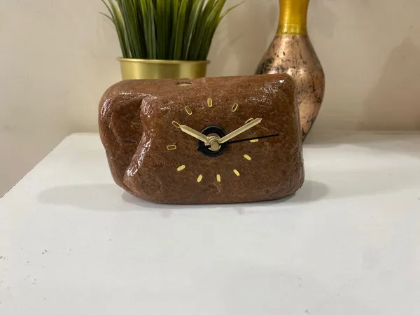 Upcycled_Natural_River_Stone_Clock_-_River_Rock_Brown