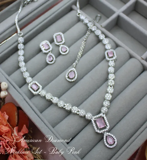 White_Brass_Silver_Plated_Beautiful_Uncut_2_Line_Necklace_Set_With_Maangtika_For_Women_And_Girls