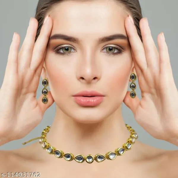 Gold_Plated_Brass_Traditional_Small_Size_Kundan_Necklace_For_Women_And_Girls