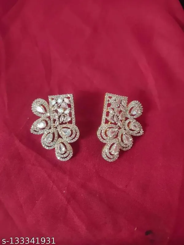 Silver_Plated_Twinkling_Beautiful_Earrings_For_Women_And_Girls