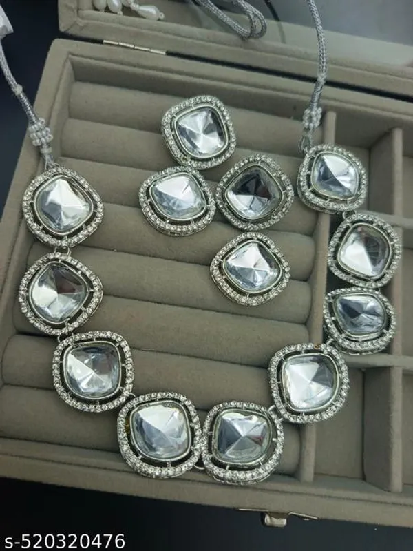 White_Brass_Silver_Plated_Timeless_Square_Uncut_Design_Necklace_For_Women_And_Girls