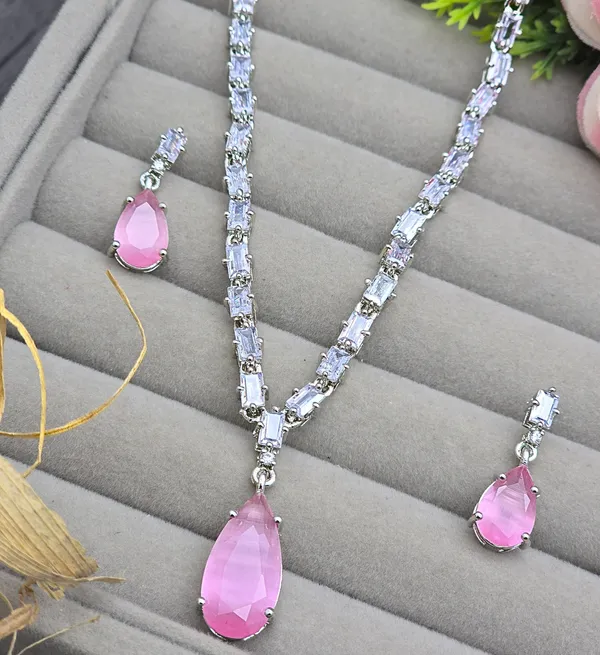 White_Brass_Silver_Plated_Beautiful_Uncut_2_Line_Necklace_Set_With_Maangtika_For_Women_And_Girls